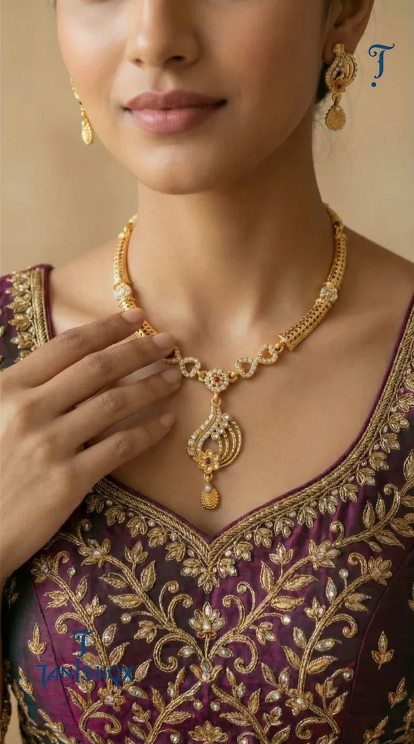 Traditional_Gold-Plated_Necklace_Set_With_Earrings