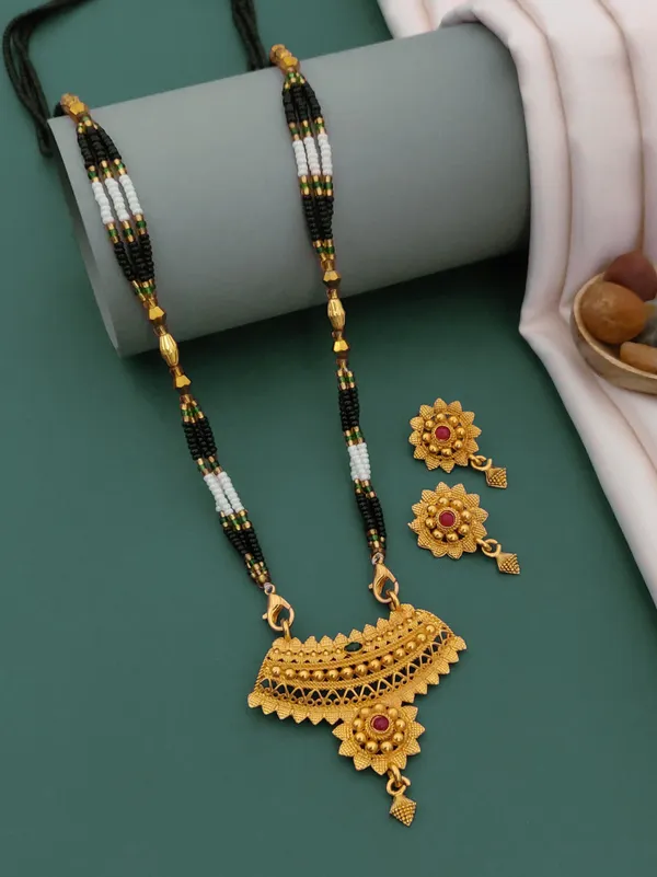 Gold_Plated_Mangalsutra_Set_With_Earrings