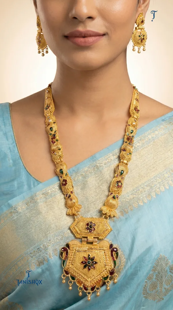 Traditional_Gold-Plated_Necklace_Set_With_Earrings