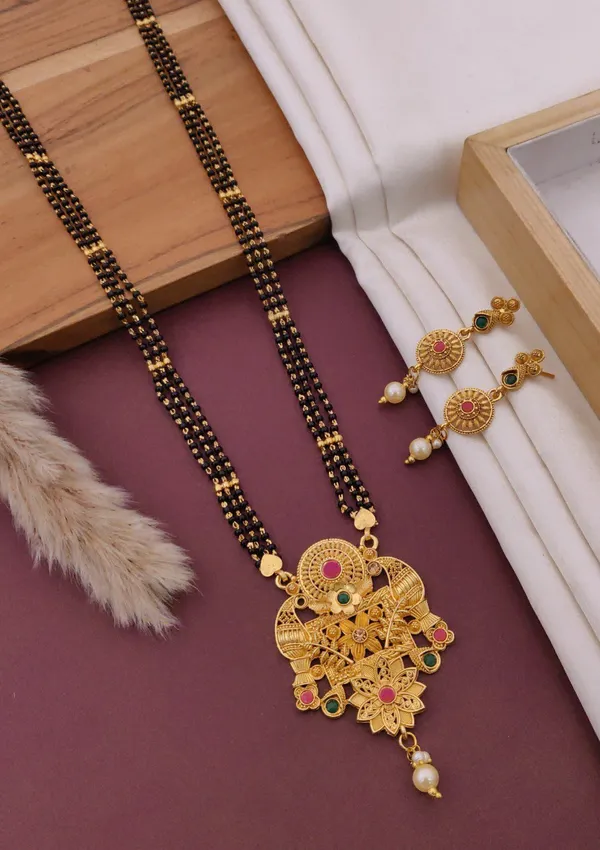Micro_Gold_Plated_Diamond_Studded_Fancy_Flower_Square_Mangalsutra_Set_With_Earrings