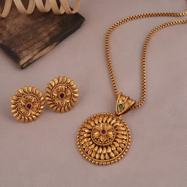 Amazing_Antique_Gold_Floral_Stone_Pendant_Set