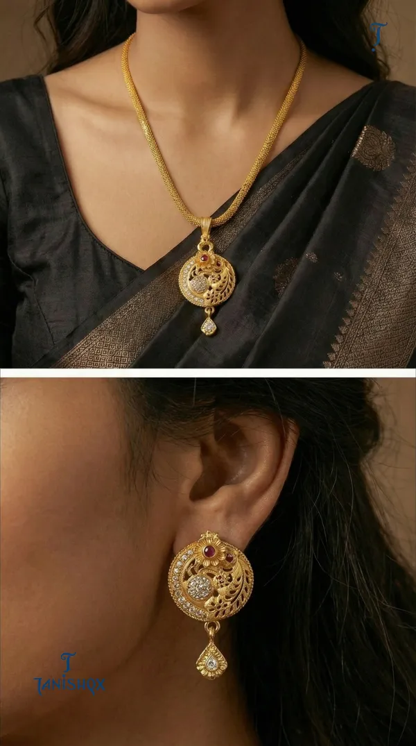 Micro_Gold_Plated_Ad_Diamond_Studded_Fancy_Oval_Pendant_Set_With_Chain