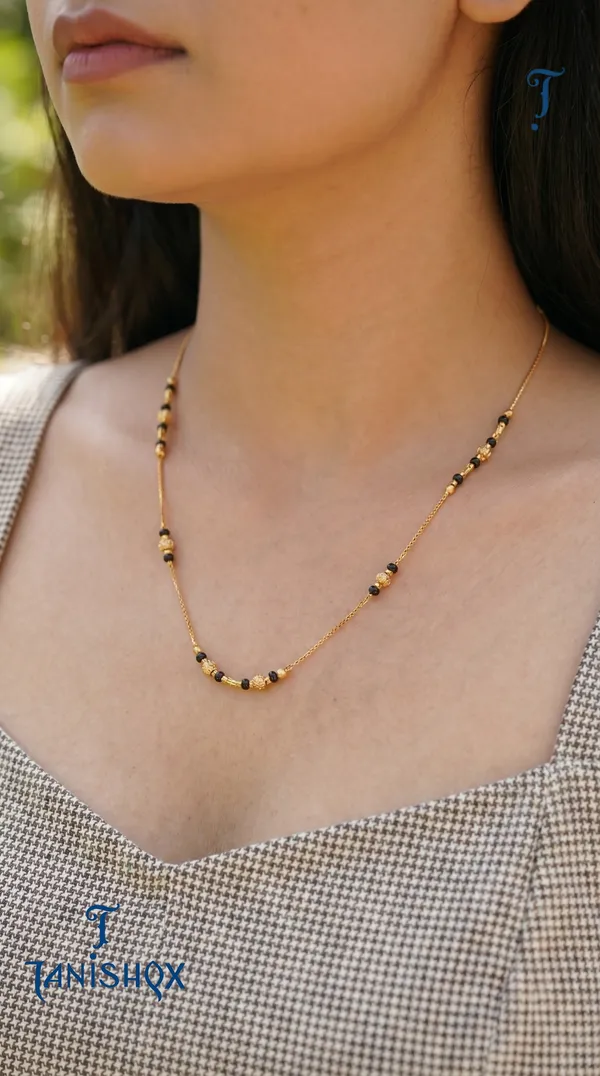 Gold_Plated_Square_Diamond_Pendant_Mangalsutra_With_Black_Beads_For_Women