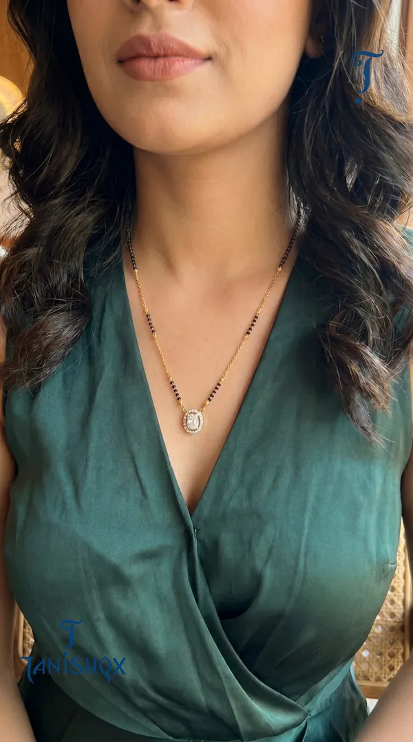 Gold_Plated_Square_Diamond_Pendant_Mangalsutra_With_Black_Beads_For_Women