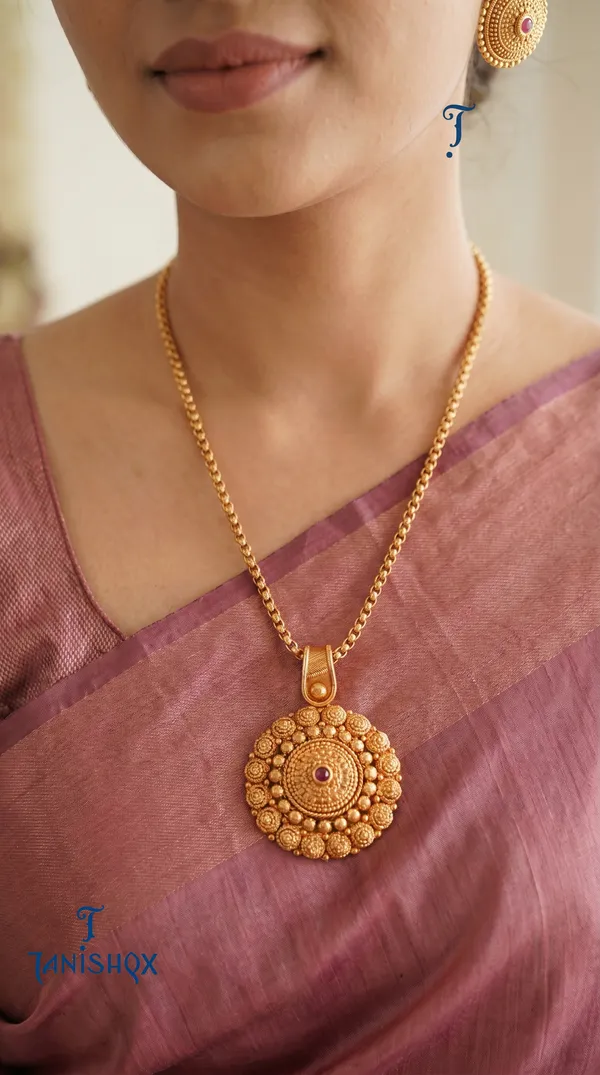 Amazing_Antique_Gold_Floral_Stone_Pendant_Set