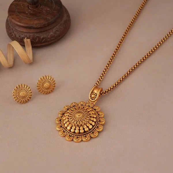 Amazing_Antique_Gold_Floral_Stone_Pendant_Set