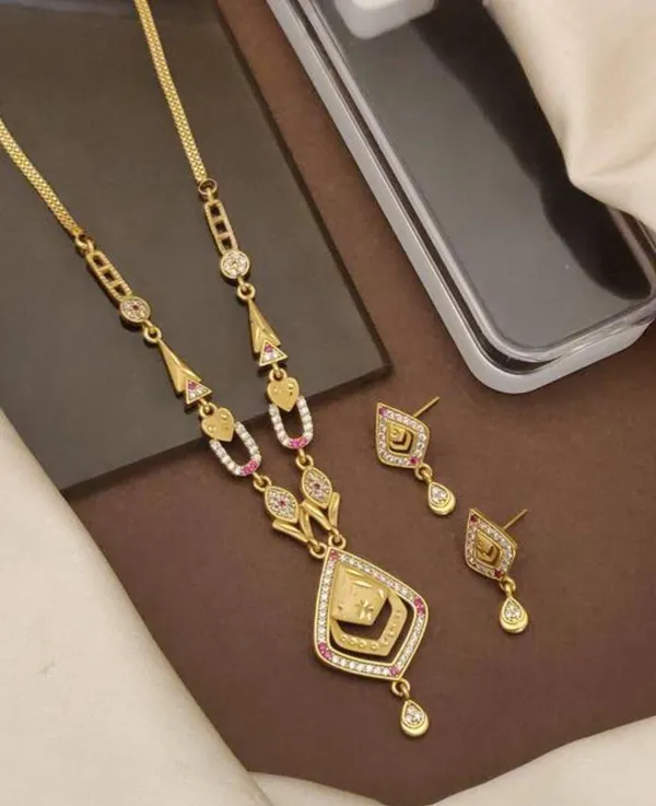 Micro_Gold_Plated_Ad_Diamond_Studded_Fancy_Forming_Necklace_With_Earrings_For_Women