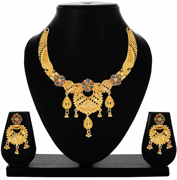 Traditional_Gold-Plated_Necklace_Set_With_Earrings