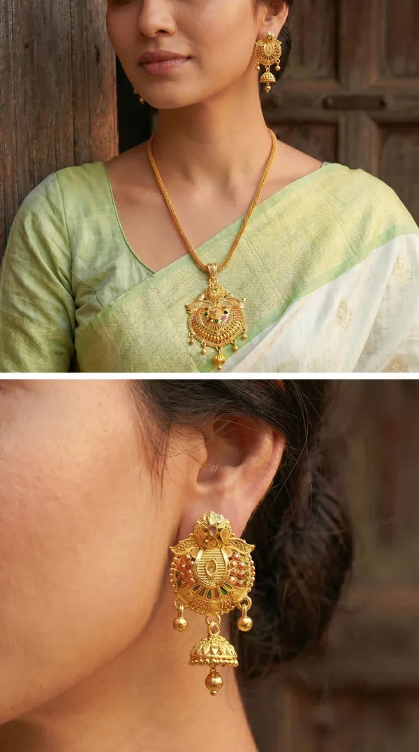 Premium_Gold_Plated_Traditional_Round_Pendant_Necklace_Set
