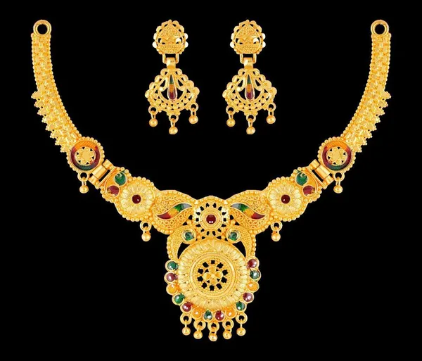 Traditional_Gold-Plated_Necklace_Set_With_Earrings