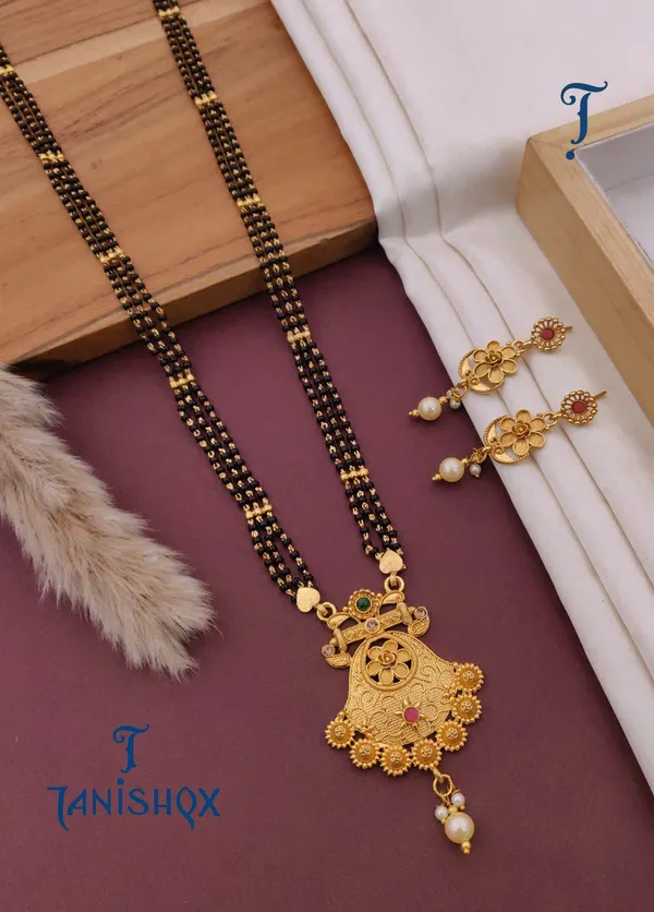 Micro_Gold_Plated_Diamond_Studded_Fancy_Flower_Square_Mangalsutra_Set_With_Earrings