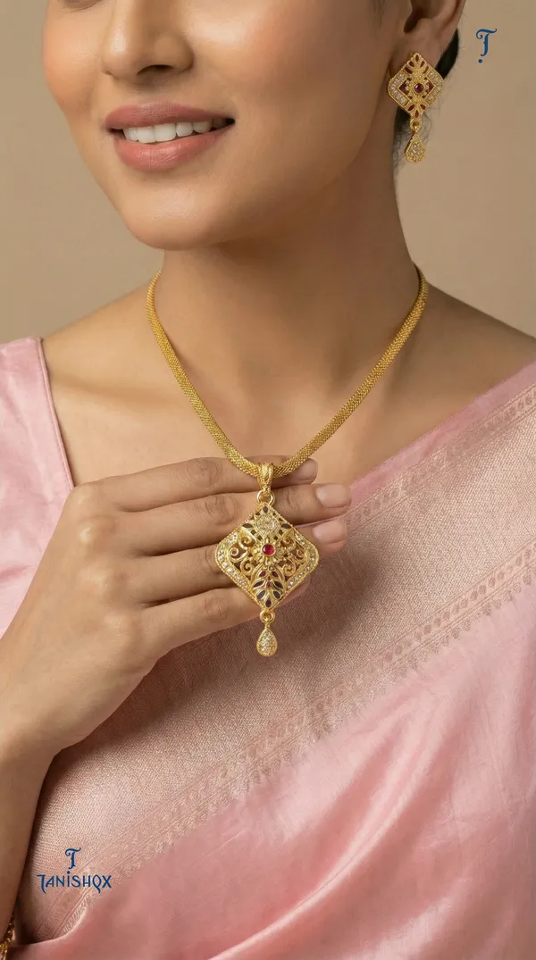 Micro_Gold_Plated_Ad_Diamond_Studded_Fancy_Oval_Pendant_Set_With_Chain