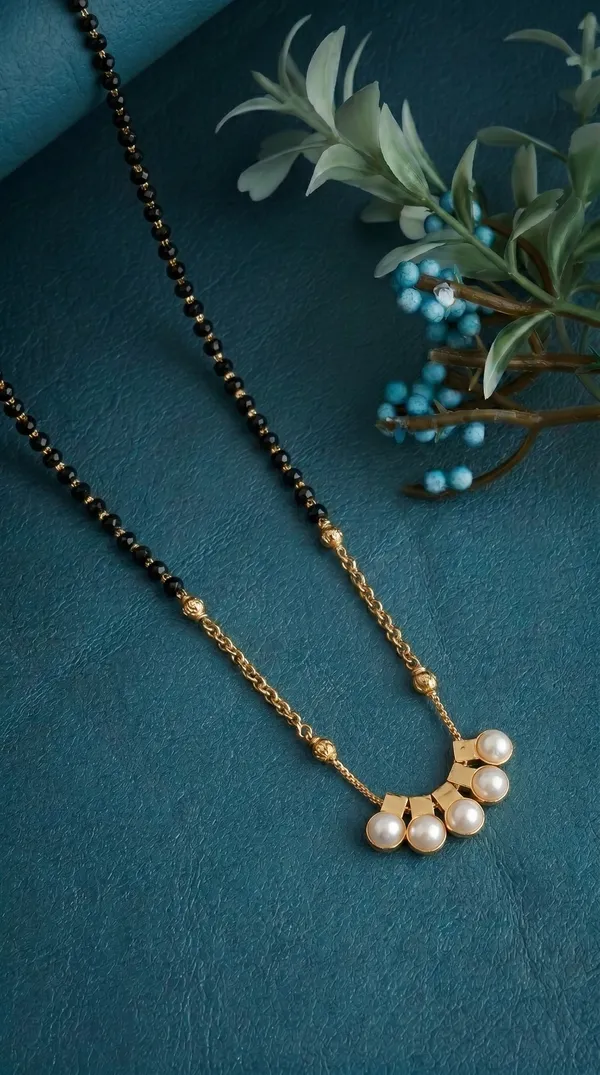 Gold_Plated_Square_Diamond_Pendant_Mangalsutra_With_Black_Beads_For_Women