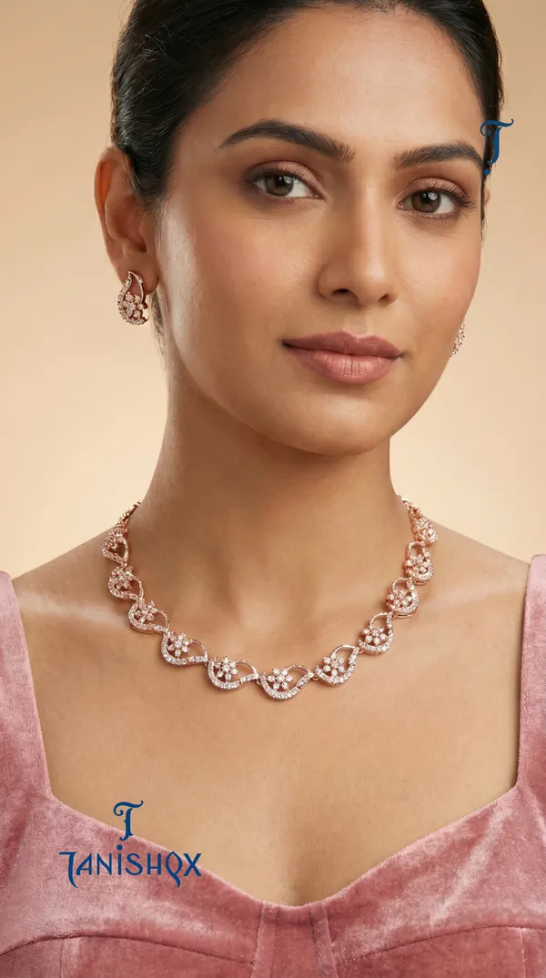 Elegant_Floral_Pattern_Diamond_Necklace_With_Matching_Earrings_Set