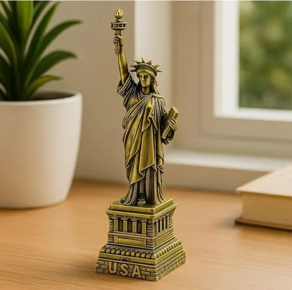 Brass_Golden_Antique_Statue_Of_Liberty_Decorative_Figurine