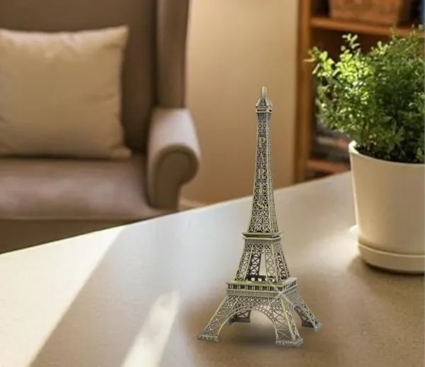Metal_Bronze_Eiffel_Tower_Decorative_Showpiece_18Cm