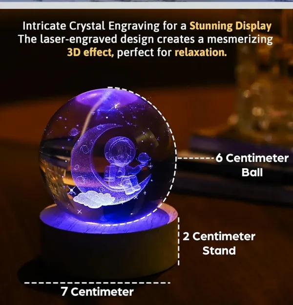 Crystal_Wood_Astronaut_On_Moon_Multicolour_LED_Night_Lamp