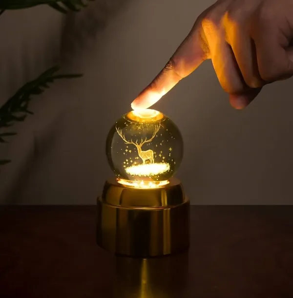 Crystal_Metal_Base_3D_Deer_Crystal_Ball_Night_Light