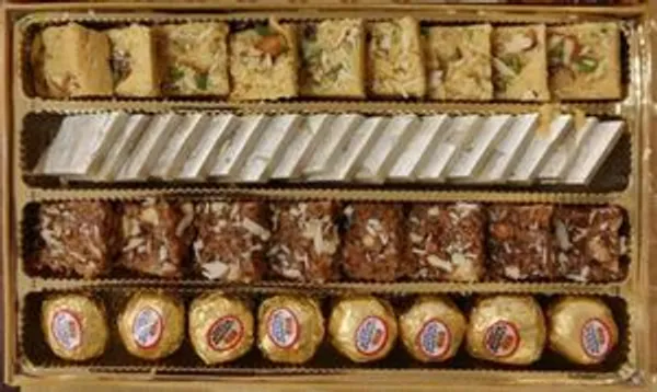 Assorted_Sweet_Box_5