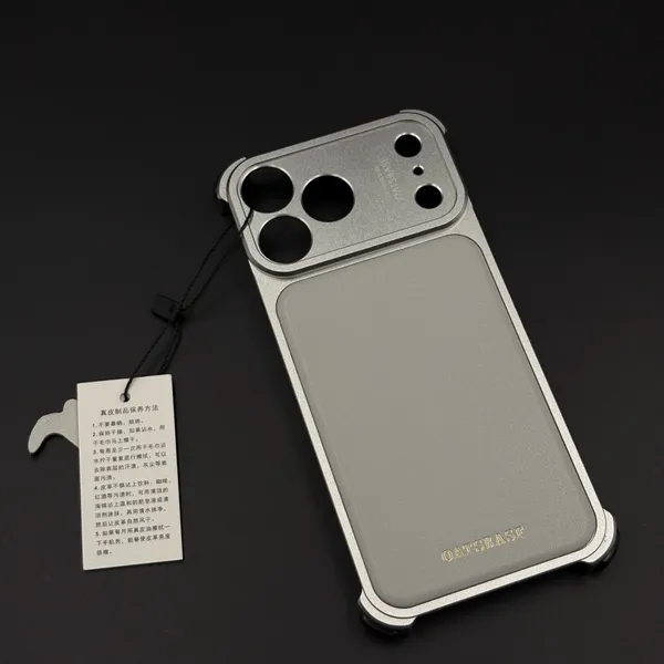 Skeleton_Case_Leather_Style_Sliver_MODEL_16_PRO
