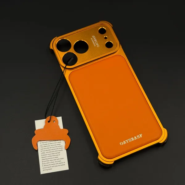 Skeleton_Case_Leather_Style_Orange_MODELS_17_PRO_/_17_PRO_MAX