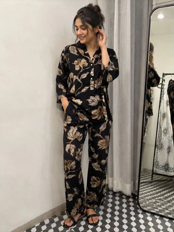 Black_Golden_Rayon_Co-Ord_Set_For_Women