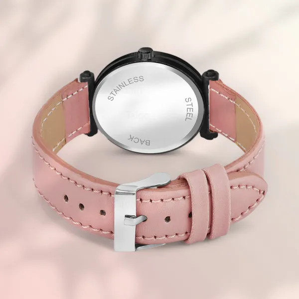 Sky_Mart_Alphabet_K_Stylish_New_Arrival_Analog_Watch_Trendy_Round_Black_Dial_And_Peach_Leather_Strap_For_Women_And_Girls