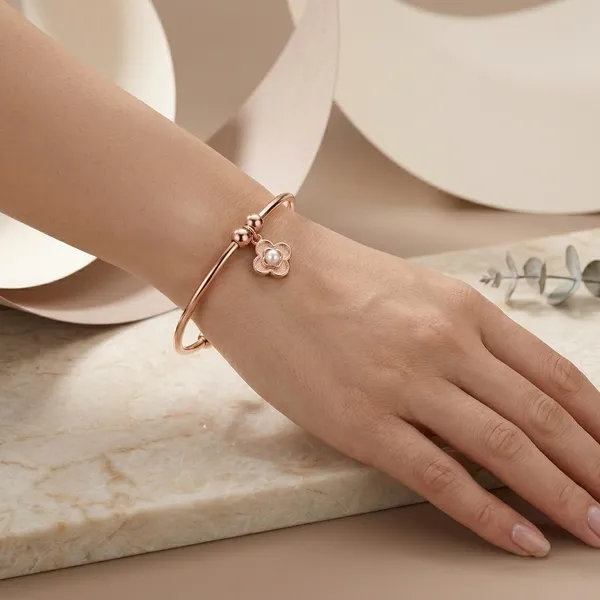 Rose_Gold_Alloy_Hanging_Bracelet_For_Women