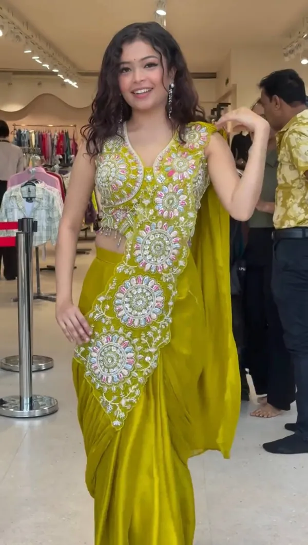 Yellow_Embellished_Pre_Draped_Saree_Set_for_Women