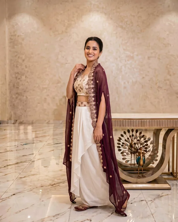 Purple_And_White_Embroidered_Lehenga_Choli_Set_for_Women