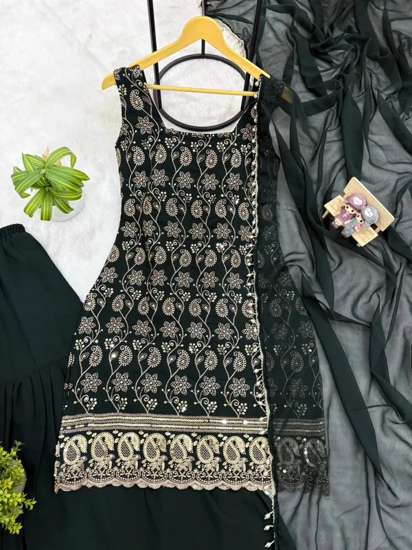 Green_Ethnic_Kurta_palazzo_and_dupatta_Set_for_women