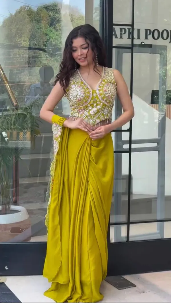Yellow_Embellished_Pre_Draped_Saree_Set_for_Women