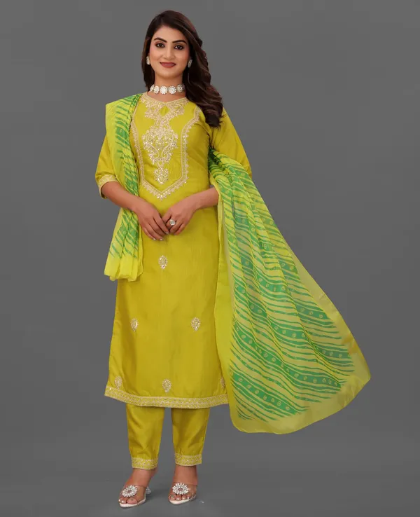 Cotton_Blend_Women_Kurti_With_Dupatta_And_Bottomwear
