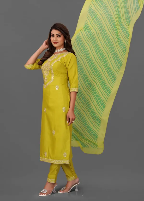Cotton_Blend_Women_Kurti_With_Dupatta_And_Bottomwear