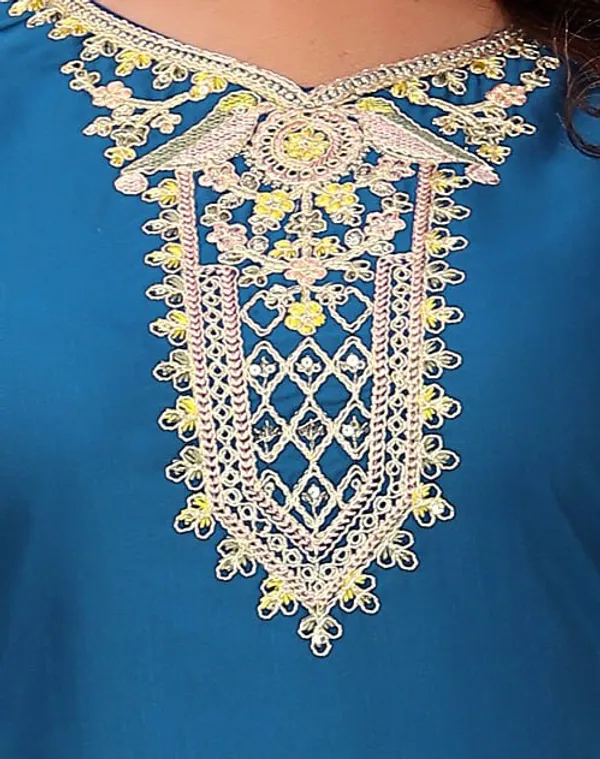 Cotton_Blend_Women_Kurti_With_Dupatta_And_Bottomwear