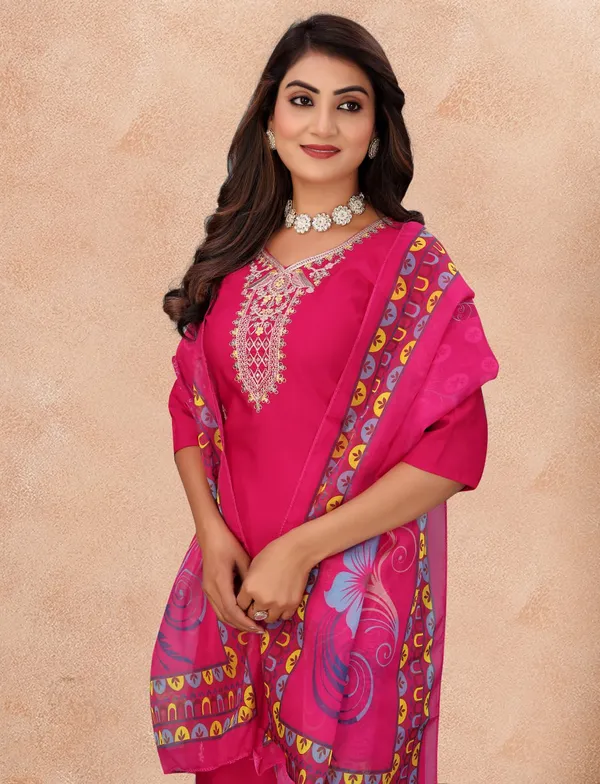 Cotton_Blend_Women_Kurti_With_Dupatta_And_Bottomwear