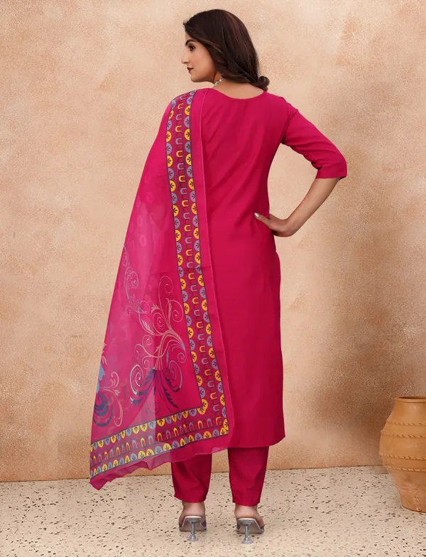 Cotton_Blend_Women_Kurti_With_Dupatta_And_Bottomwear