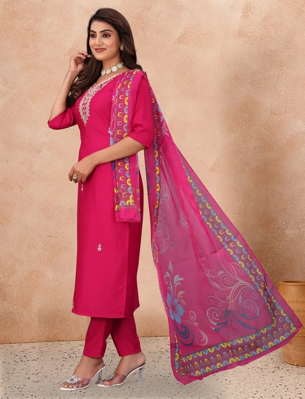 Cotton_Blend_Women_Kurti_With_Dupatta_And_Bottomwear