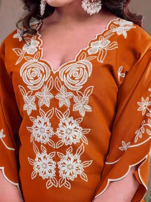 Cotton_Blend_Women_Kurti_With_Dupatta_And_Bottomwear