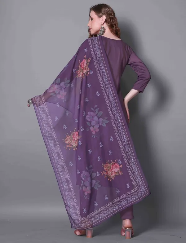 Cotton_Blend_Women_Kurti_With_Dupatta_And_Bottomwear