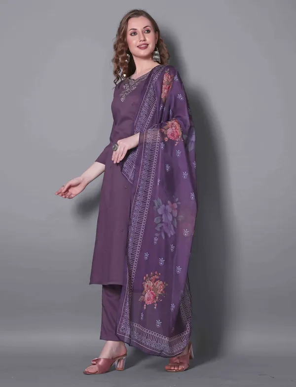 Cotton_Blend_Women_Kurti_With_Dupatta_And_Bottomwear