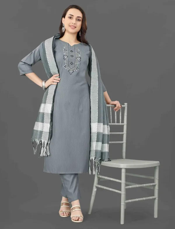 Cotton_Blend_Women_Kurti_With_Dupatta_And_Bottomwear