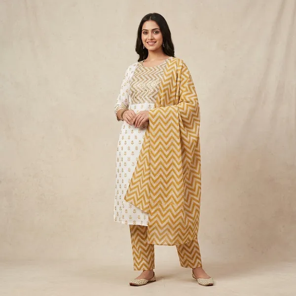 Gold_Premium_Cotton_Printed_Kurta_Set_For_Women