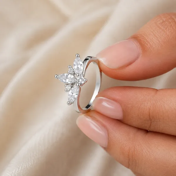 Silver_Sterling_Silver_Floral_Cluster_Stone_Ring_For_Women