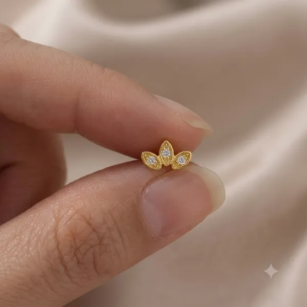 Gold-Tone_Crystal_Heart_Stud_Earrings_For_Women