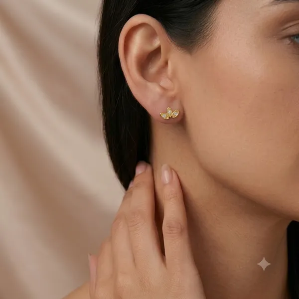 Gold-Tone_Crystal_Heart_Stud_Earrings_For_Women