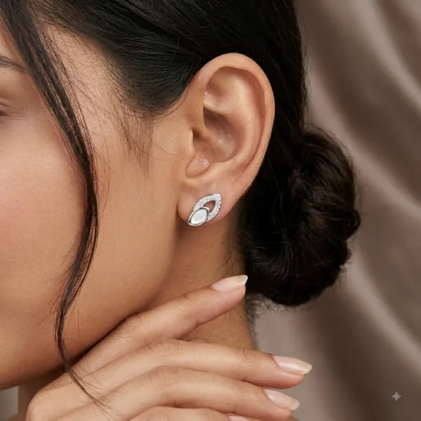 Silver_Sterling_Silver_Interlocking_Oval_Crystal_Stud_Earrings_For_Women