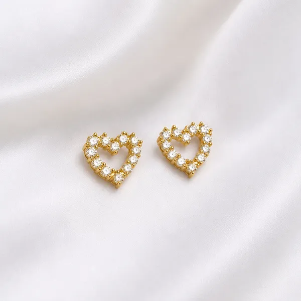 Gold-Tone_Stainless_Steel_Floral_Stud_Earrings_For_Women