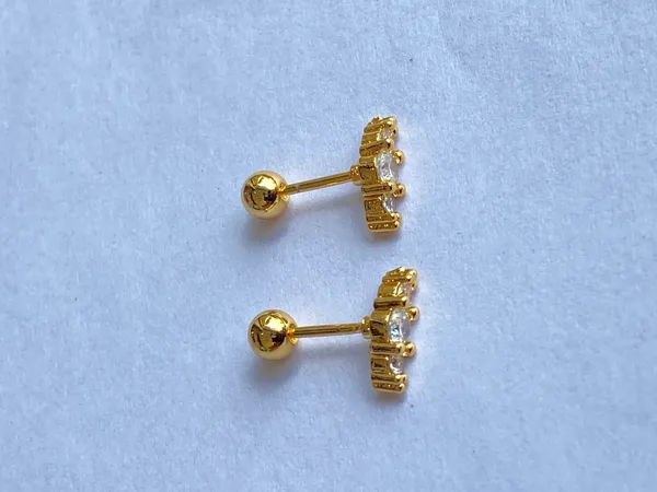 Gold-Tone_Crystal_Cluster_Geometric_Stud_Earrings_For_Women