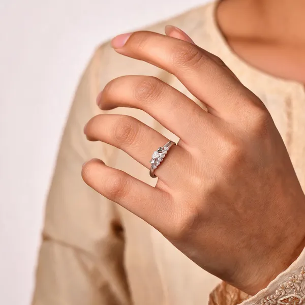Silver_Sterling_Silver_Heart_Stone_Ring_For_Women